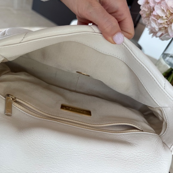 Chanel Medium 19 Flap Bag - Picture 7 of 11